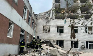 【视频】俄军导弹袭乌克兰北部增至17死 美众议院料20日表决援乌法案