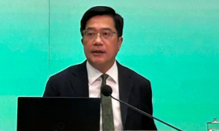 【视频】黄伟纶：逐步处理“劏房”问题直至清零 需稳慎有序推进