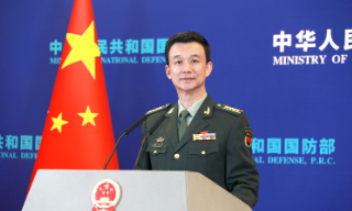 国防部新闻发言人吴谦就美国新一轮对台售武答记者问