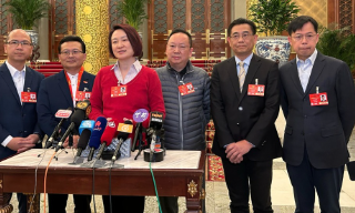 【视频】港区人大代表团提两联名建议 倡设购房资金通、碳交易中心