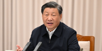 中共中央政治局召开会议 习近平主...
