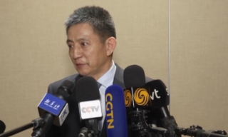 李成钢：中美将继续推动暂停关税等...
