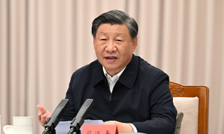 中共中央政治局召开会议 习近平主...