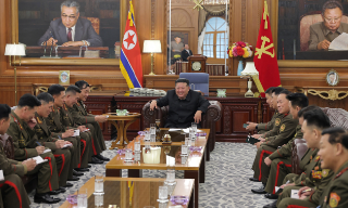 朝媒：金正恩赞赏朝军海外作战部队指挥员指挥援俄部队取得胜利