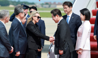 【视频】韩国总统李在明访美 透露将与特朗普协商安保及关税等议题