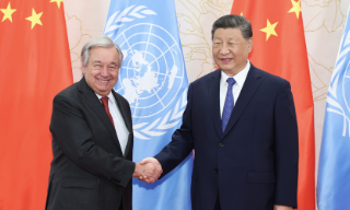 习近平晤联合国秘书长：中方支持联合国在国际事务中发挥核心作用