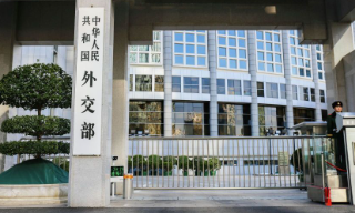 外交部：对日参议员石平采取反制措...