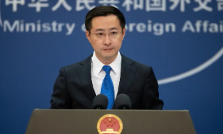 外交部：威胁恐吓加征高额关税不是与中方打交道正确之道