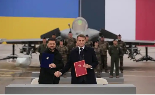 乌克兰和法国签署“阵风”战斗机购买意向书...